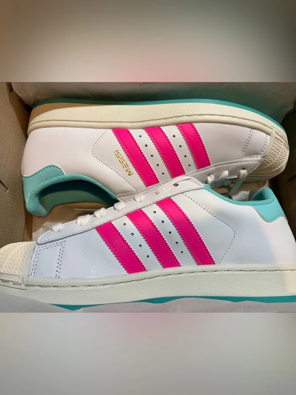 Adidas Messi Superstar Women’s Size 9.5